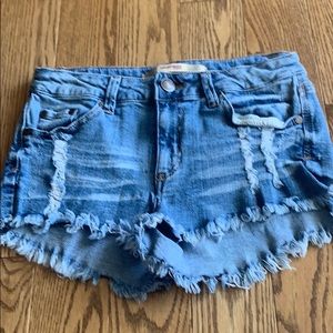 HIGHWAY JEAN SHORTS SIZE 27 (runs small)